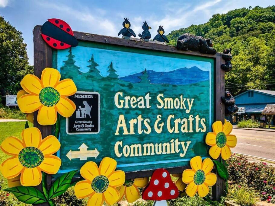 فيلا Breathtaking Views Of The Smokies, 3 Mins To جاتلينبرج المظهر الخارجي الصورة